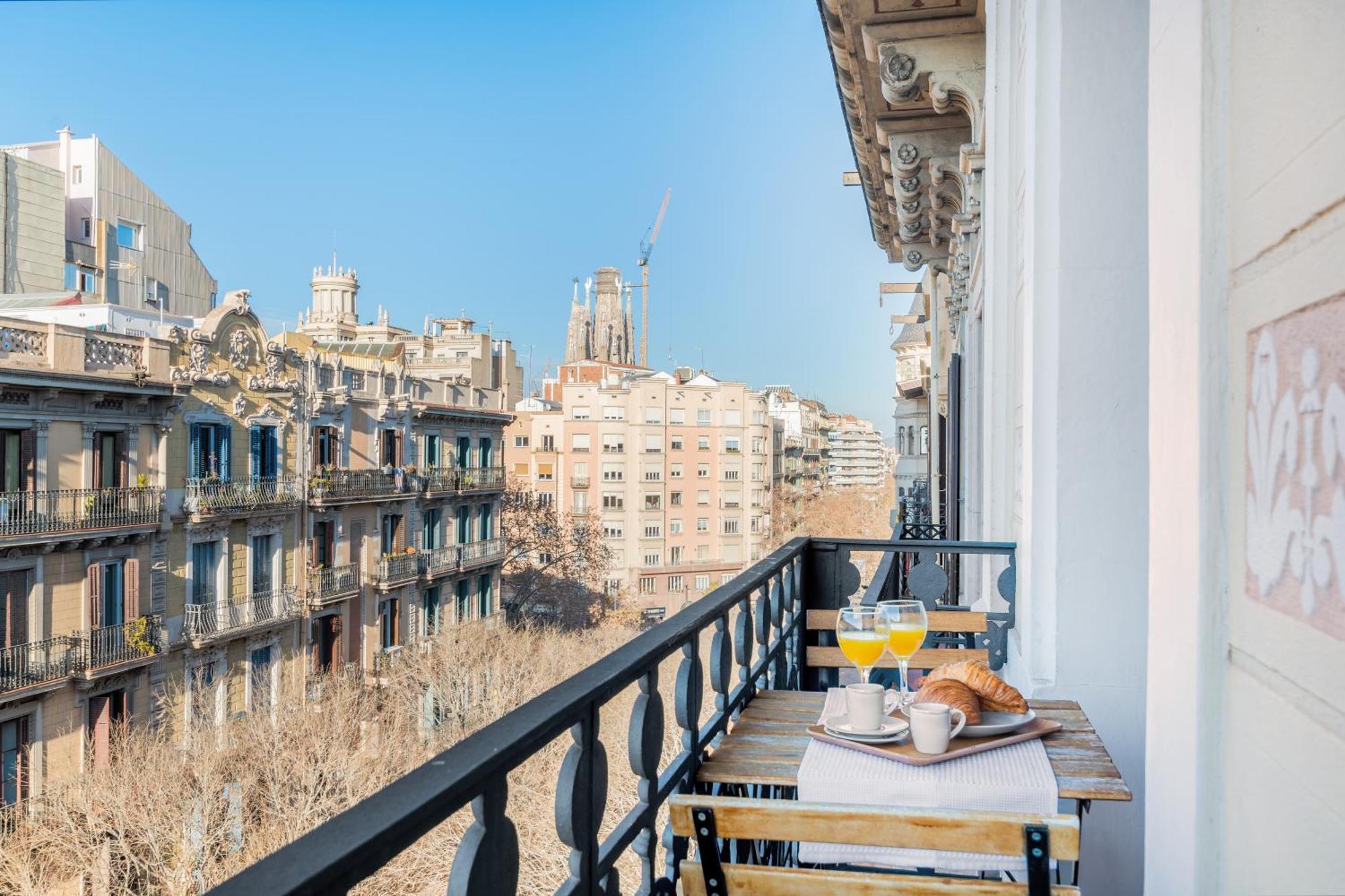 Fuster Apartments By Aspasios Barcelona Exterior photo